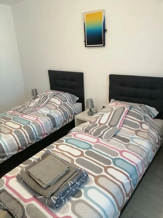 Studio Apartment Mila Pola Croazia