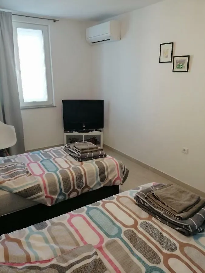 Studio Apartment Mila Pola